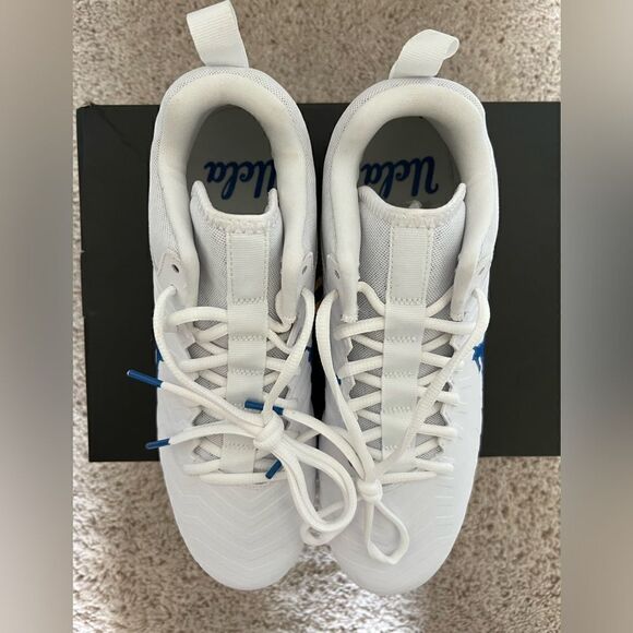Nike Jordan UCLA Player Exclusive Football Cleats - Picture 4 of 11